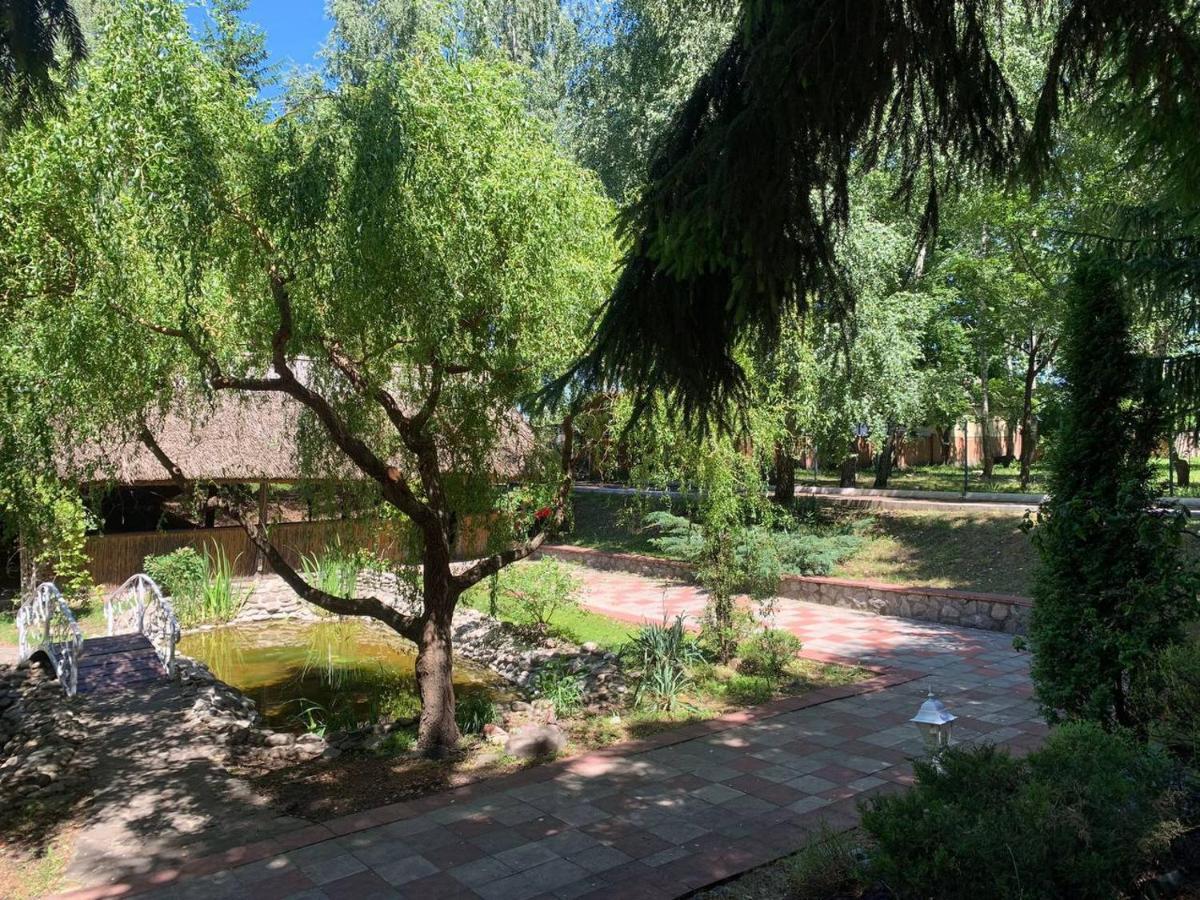 Hotel Complex Lenivaya Vera Novaki Екстериор снимка